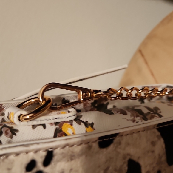 BP Crossbody with Chain - Picture 7 of 7